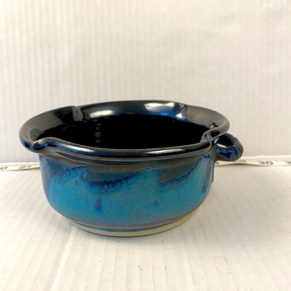 𝅺pottery bowl art serving decor ceramic artist signed